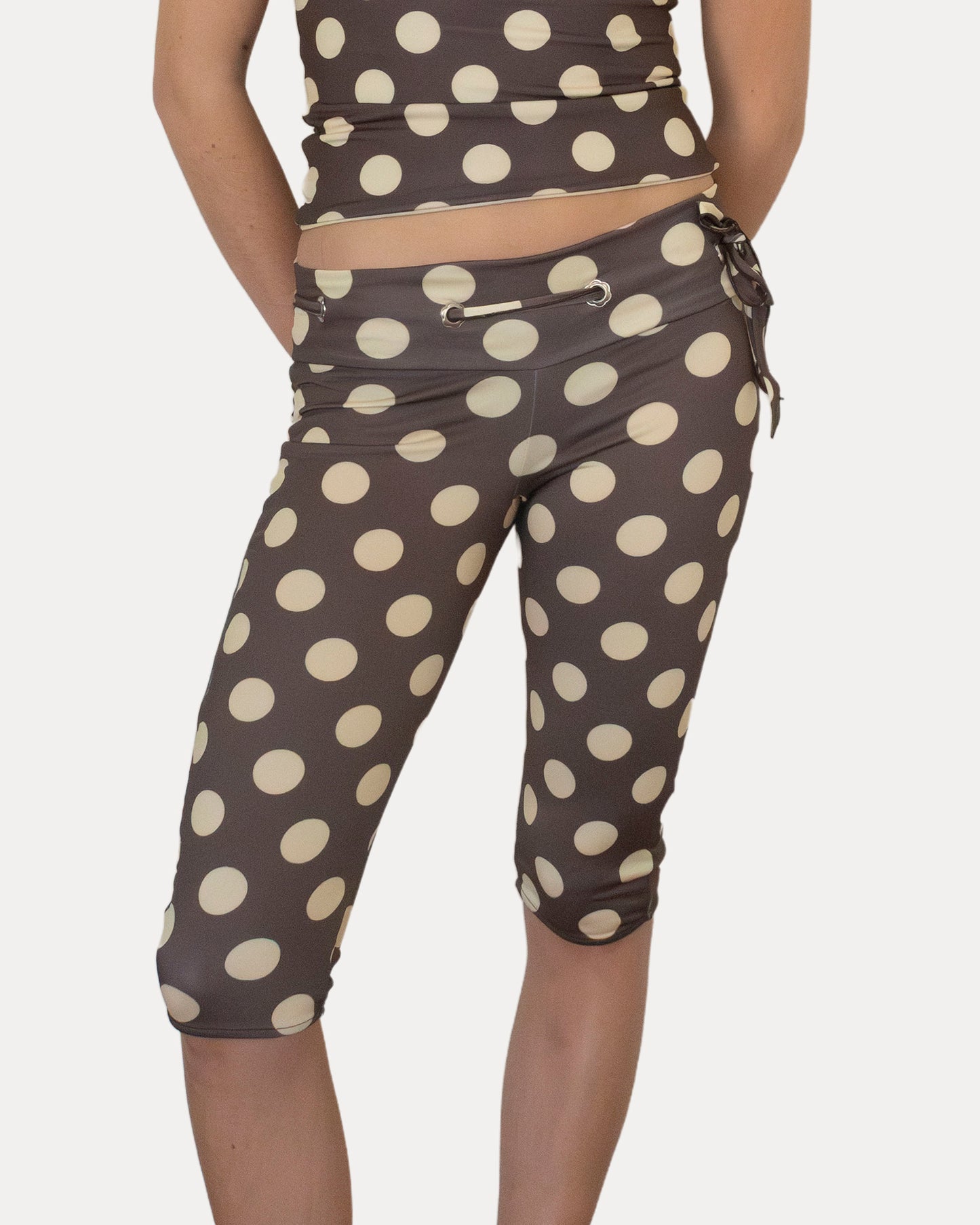 333 CAPRIS IN POLKA