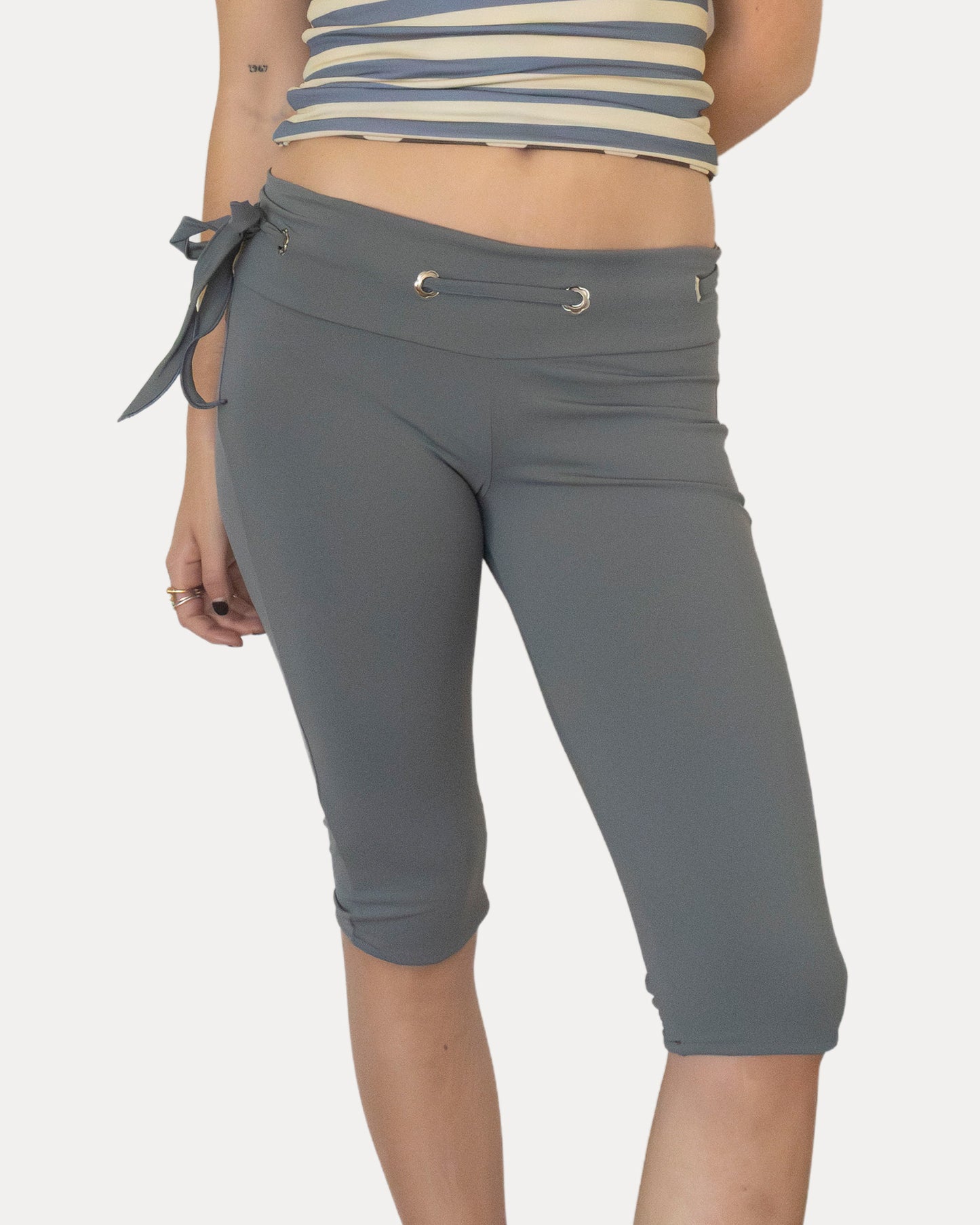 333 CAPRIS IN GREY