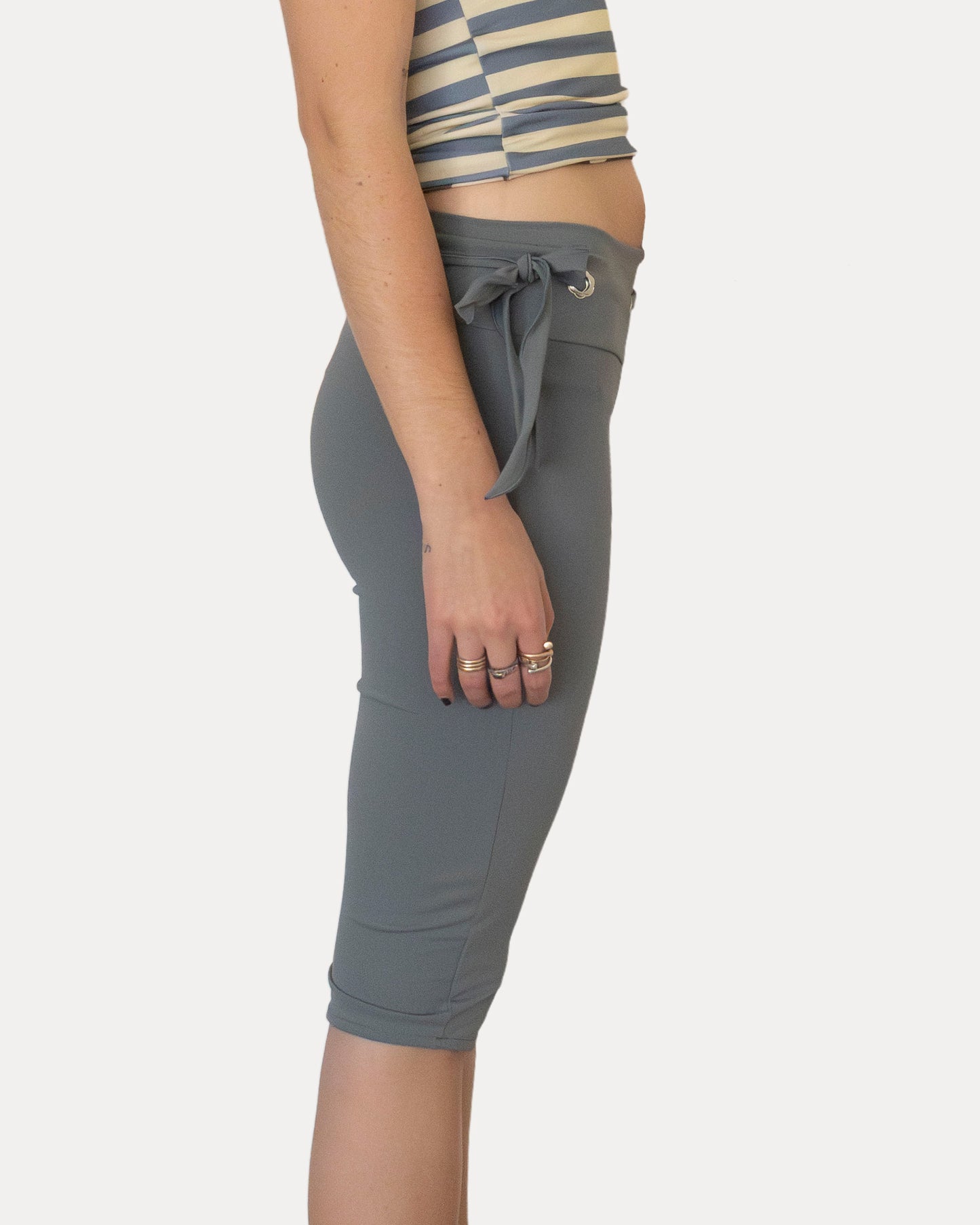 333 CAPRIS IN GREY