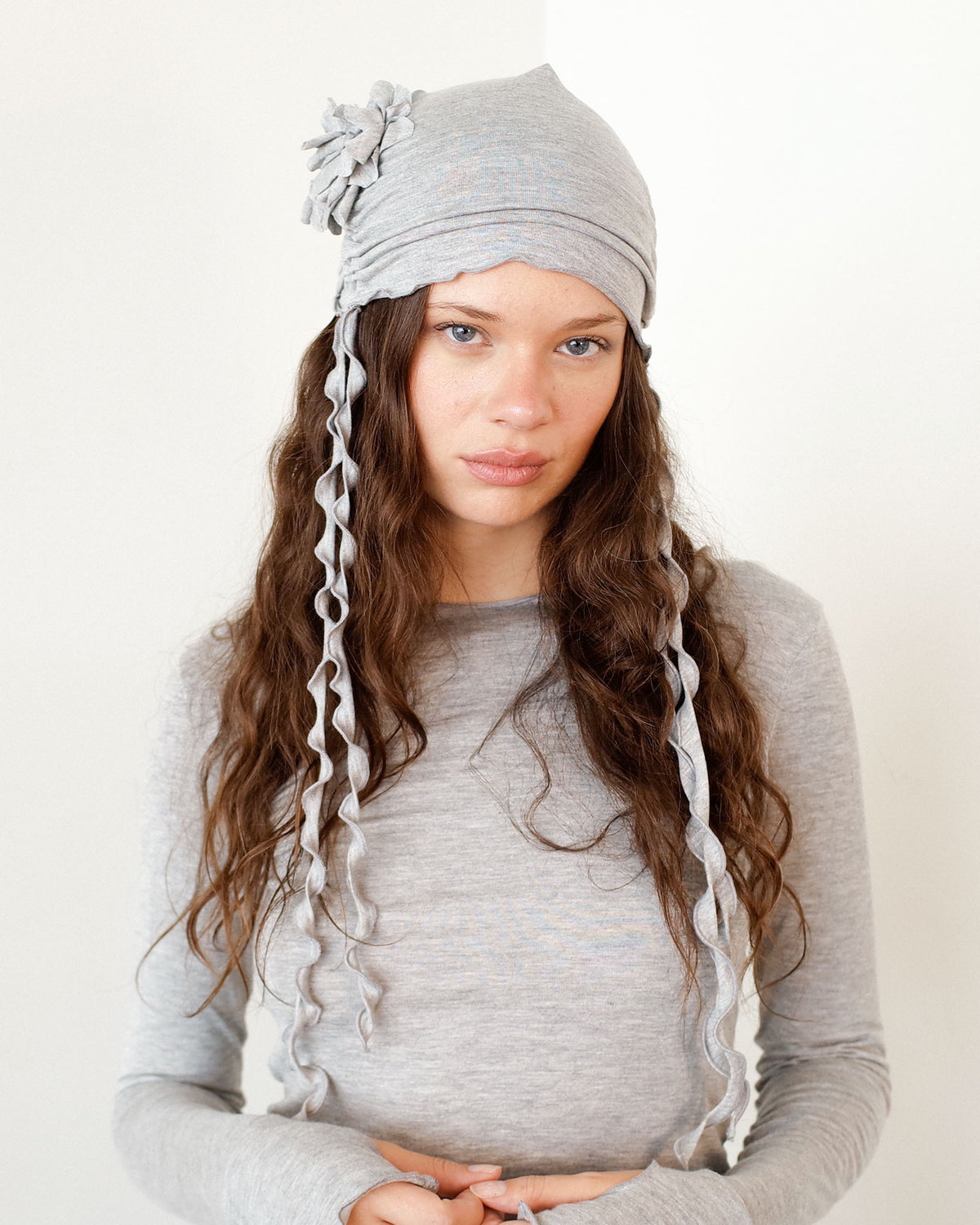 LOLA BEANIE IN GREY