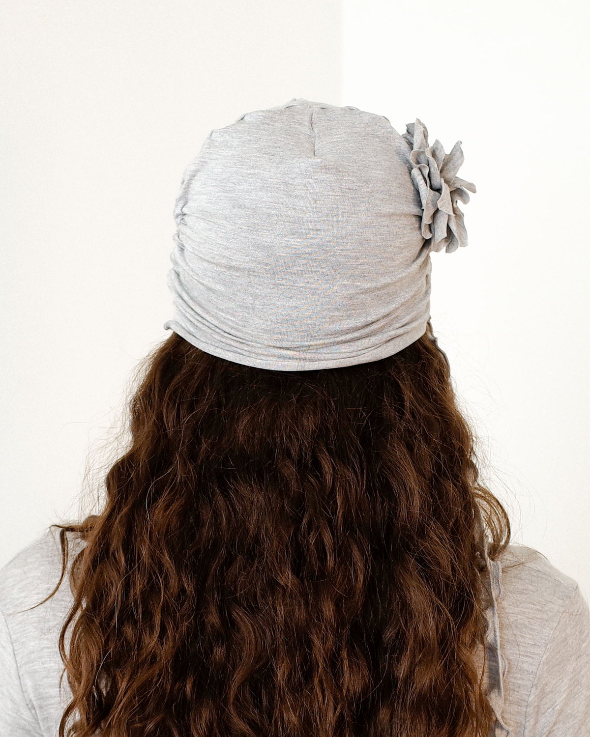 LOLA BEANIE IN GREY