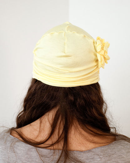 LOLA BEANIE IN YELLOW