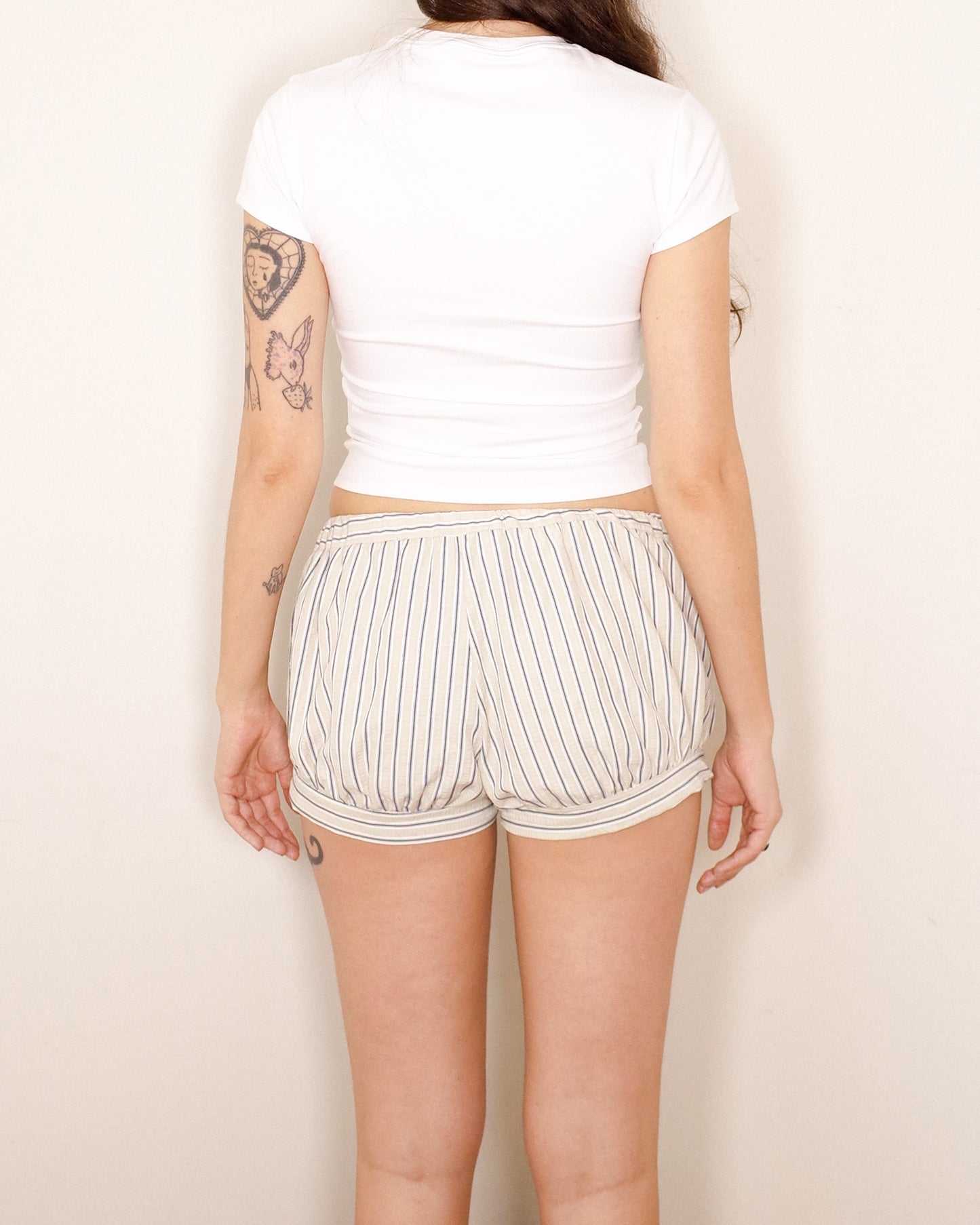 BELLA SHORTS IN CREAM